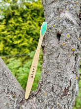 Load image into Gallery viewer, UUS! Nimeline bambushambahari - Biokink